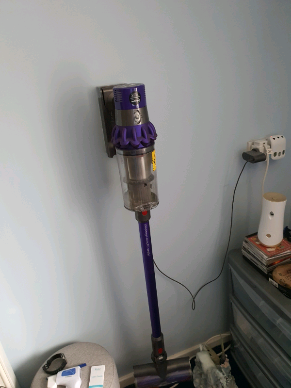 Dyson cyclone V10 animal for sale. | in 